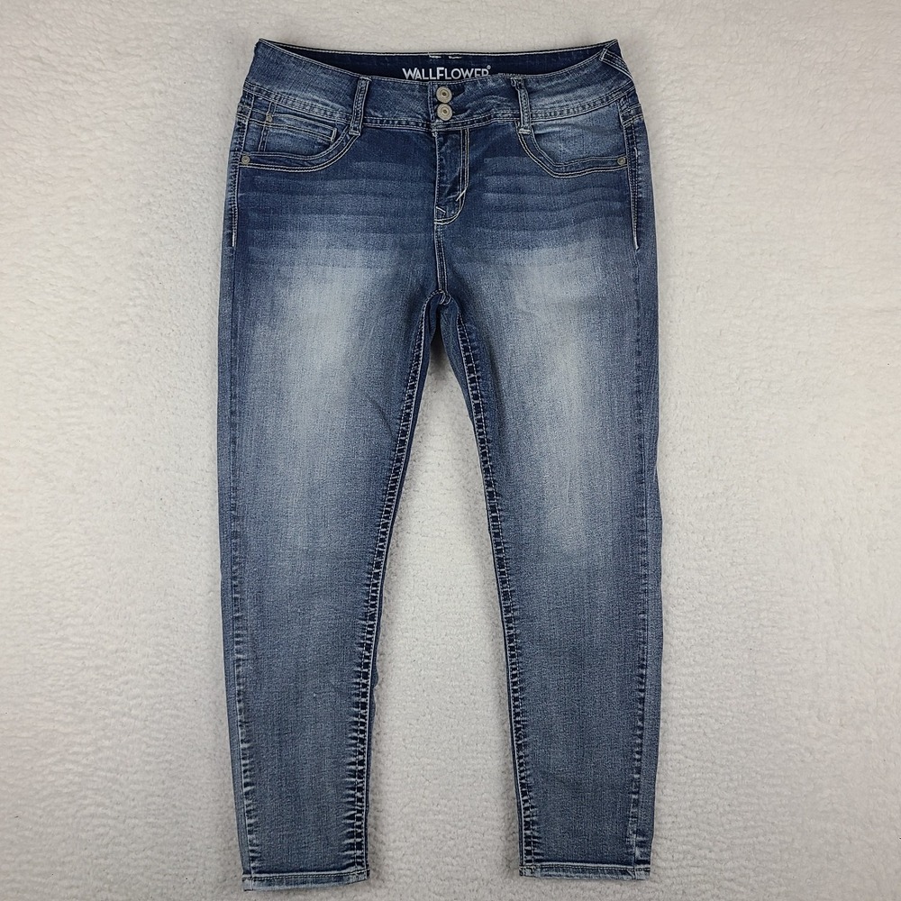 Wallflower Jeans Womens 13 Blue‎ The Luscious Curvy Fit Medium Wash WFM13201K